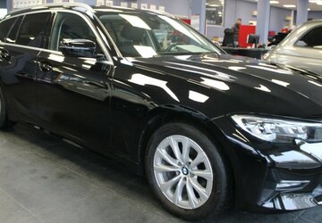BMW 320 320i Touring Aut. - Leder - LED - Navi - Head 88.320 km 25.980 &euro; Euskirchen 53881