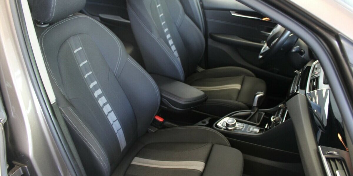 BMW 218 218i Gran Tourer Advantage - Navi - Kamera - 98.770 km 15.980 &euro; Euskirchen 53881