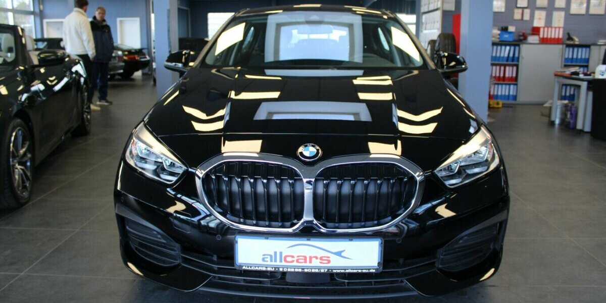 BMW 118 118d Aut. Advantage 15.390 km 21.980 &euro; Euskirchen 53881