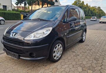 Peugeot 1007 132.000 km 2.200 &euro; Eschweiler 52249