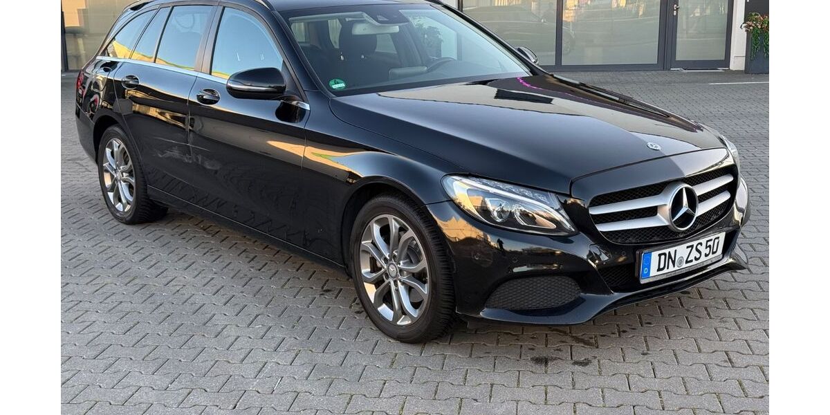 Mercedes-Benz C 200 263.000 km 8.950 &euro; Düren 52349