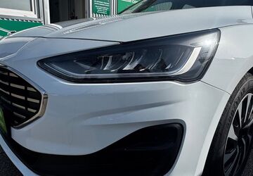 Ford Focus 51.500 km 21.490 &euro; Frechen 50226