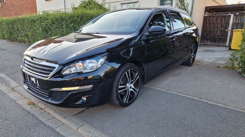 Peugeot 308 160.000 km 6.300 &euro; Eschweiler 52249