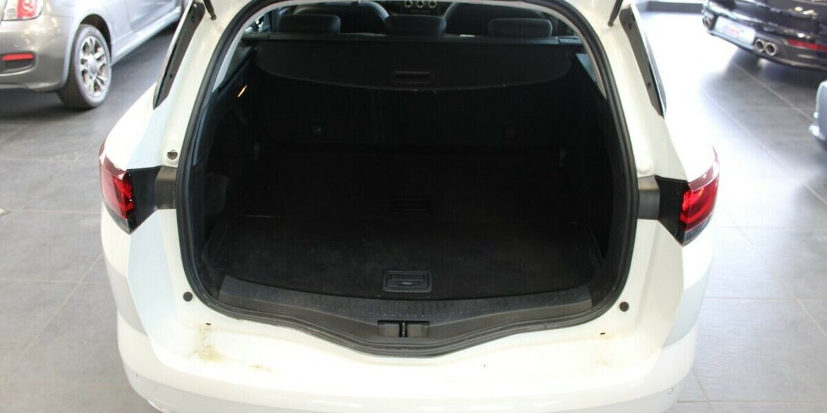 Renault Megane Grandtour TCe 140 GPF EDC Business Edition 107.910 km 12.980 &euro; Euskirchen 53881