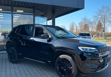 Jeep Compass 31.894 km 32.990 &euro; Jülich 52428