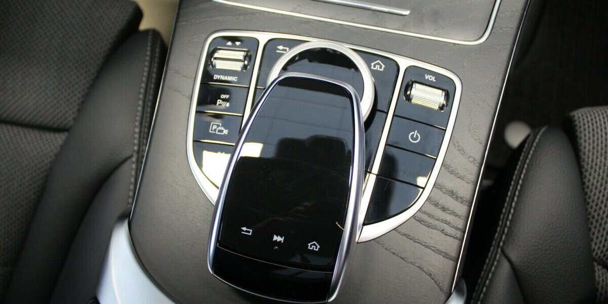 Mercedes-Benz C 300 e T 9G-Tronic Avantgarde 21.318 km 28.480 &euro; Euskirchen 53881