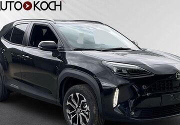 Toyota Yaris Cross 1.500 km 26.440 &euro; Düren 52351