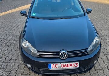 VW Golf 219.000 km 3.899 &euro; Aachen 52068