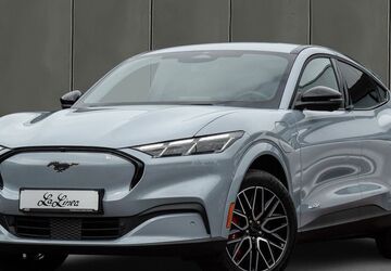 Ford Mustang Mach-E 9.500 km 51.450 &euro; Düren 52349