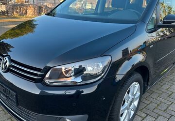 VW Touran 150.000 km 11.999 &euro; würselen 52146