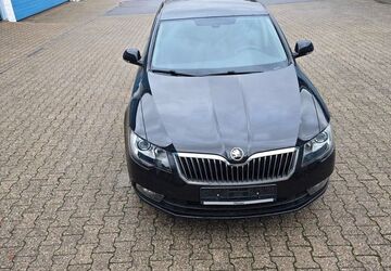 Skoda Superb 90.000 km 8.650 &euro; Aachen 52068