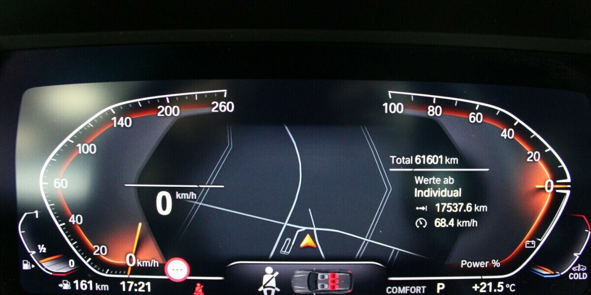 BMW 118 118i Aut. Avantgarde 61.600 km 18.480 &euro; Euskirchen 53881