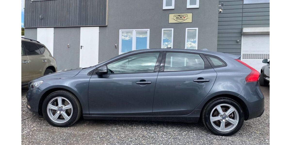 Volvo V40 100.000 km 10.900 &euro; Euskirchen 53881