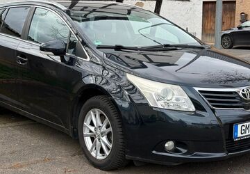 Toyota Avensis 180.000 km 6.999 &euro; Euskirchen 53879