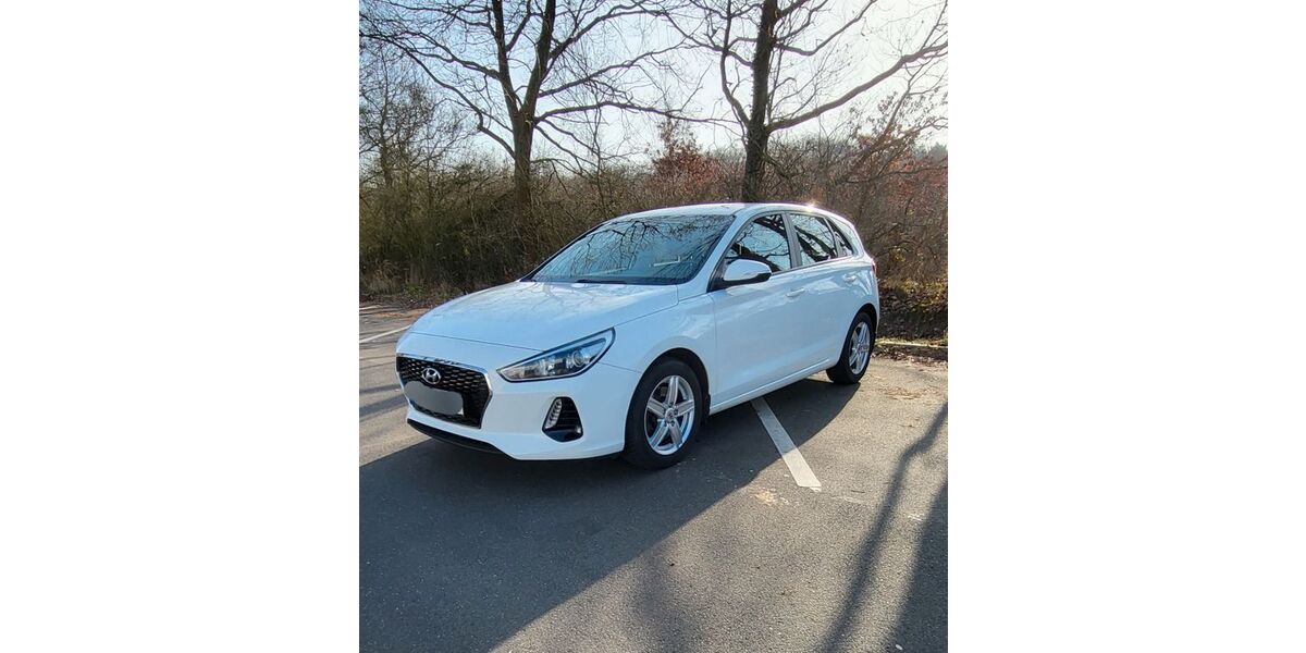 Hyundai i30 91.400 km 10.500 &euro; Langerwehe 52379