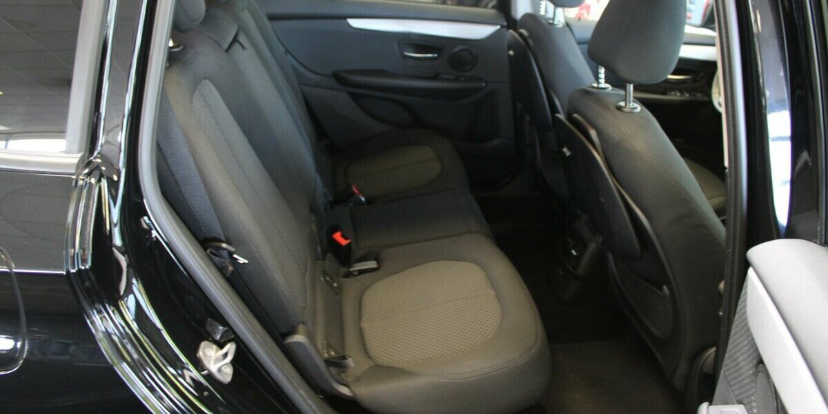 BMW 218 Gran Tourer Advantage 55.005 km 21.980 &euro; Euskirchen 53881