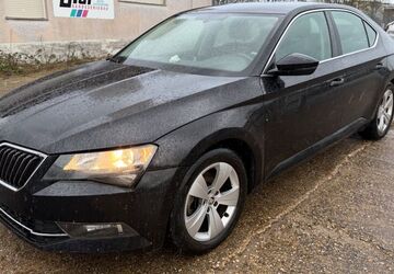 Skoda Superb 261.000 km 8.900 &euro; Aachen 52078