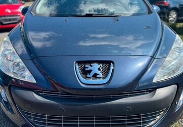 Peugeot 308 200.000 km 2.499 &euro; Mechernich 53894