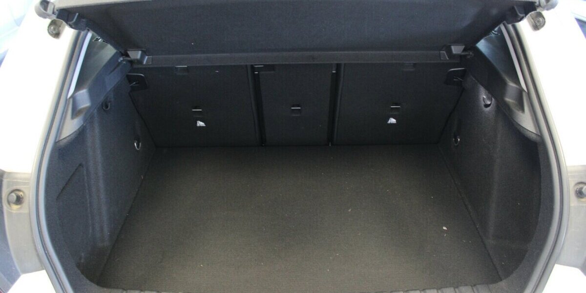 BMW 118 118i Aut. Advantage 88.200 km 18.480 &euro; Euskirchen 53881