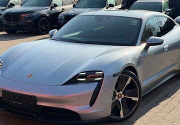 Porsche Taycan 10.600 km 58.990 &euro; Elsdorf 50189