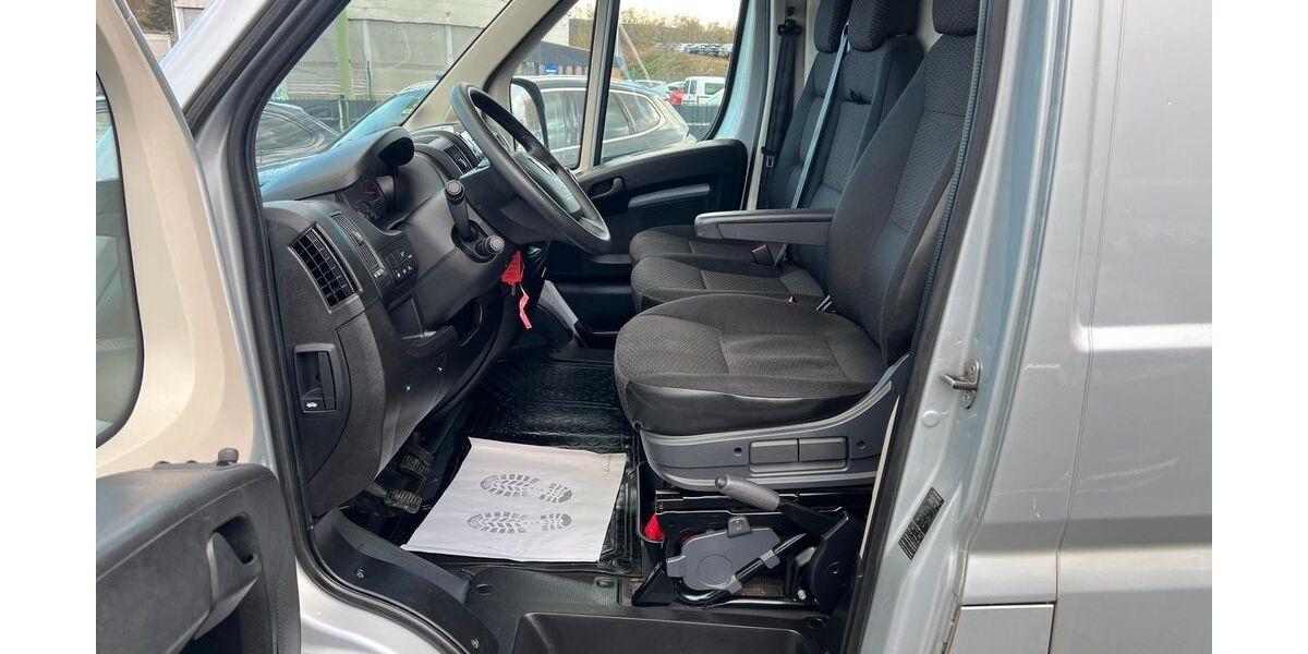 Opel Movano 151.133 km 14.990 &euro; Stolberg 52222